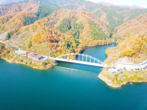 九頭竜湖 紅葉 福井県